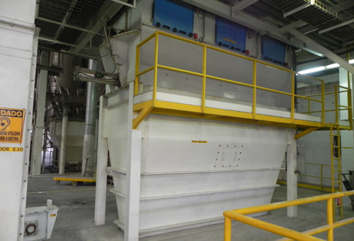 La limpieza de la fábrica tiene que hacerse a fondo como una práctica rutinaria