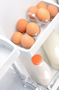 necesito poner huevos en la refrigerador