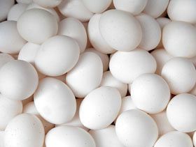 Baja el superávit de producción de huevo en 58,7%